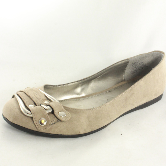 Kenneth Cole Shoes - Like New KENNETH COLE Pretty Suede Ballet Flats
